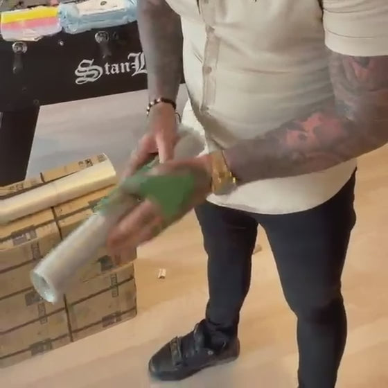 Indlæs video: Affaldssække 120 L klar standard – 70 × 110 cm, 10 stk.